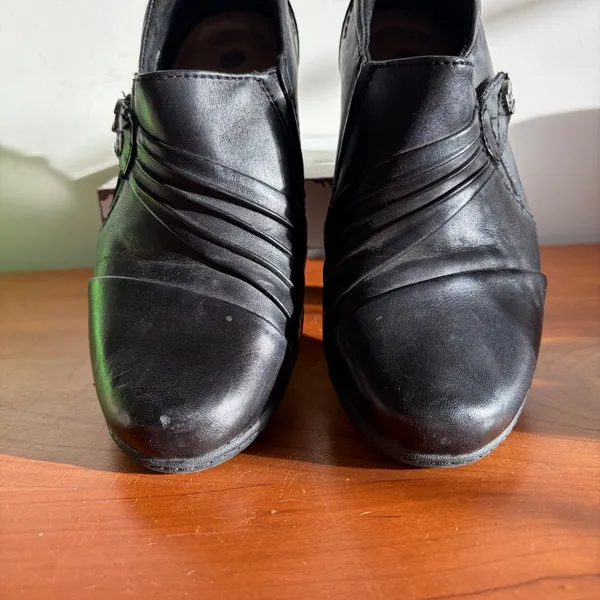 Earth Origins Madison Black Leather Pleated Slip On Block Heel‎ Loafers 6.5 - Image 4
