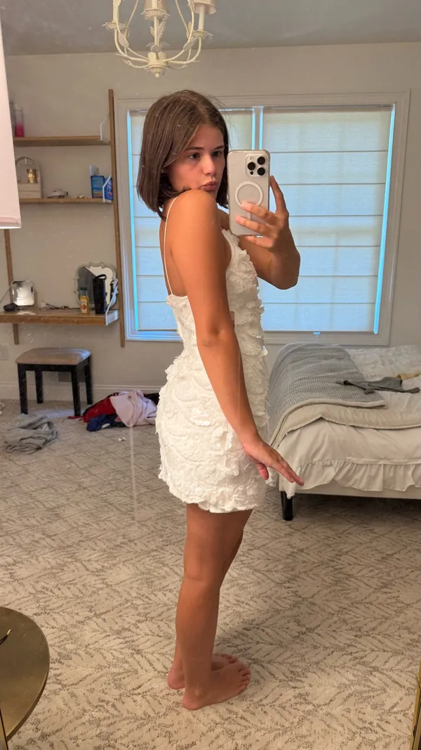 White short dress - Image 2
