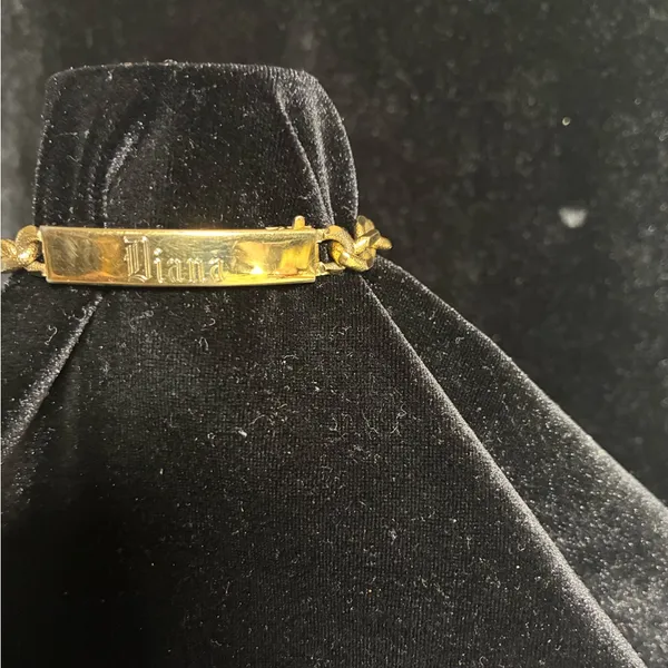 Speidel Chino Link ID bracelet with "DIANA" engraved on the nameplate 6.5” - Image 2