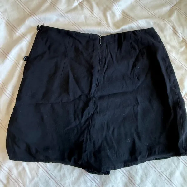 American Threads Skirt Black - Image 3