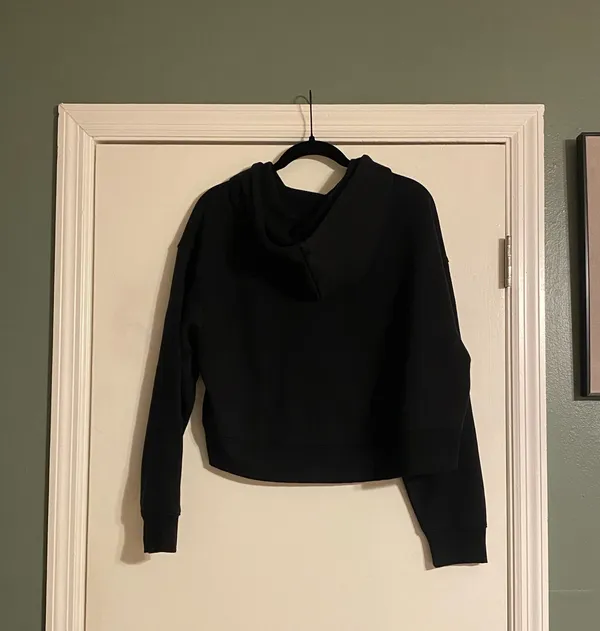 Wild Fable NWOT Black Cropped Hoodie - Image 6