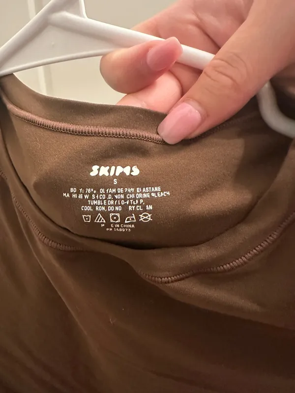 Skims brown T-shirt bodysuit - Image 4
