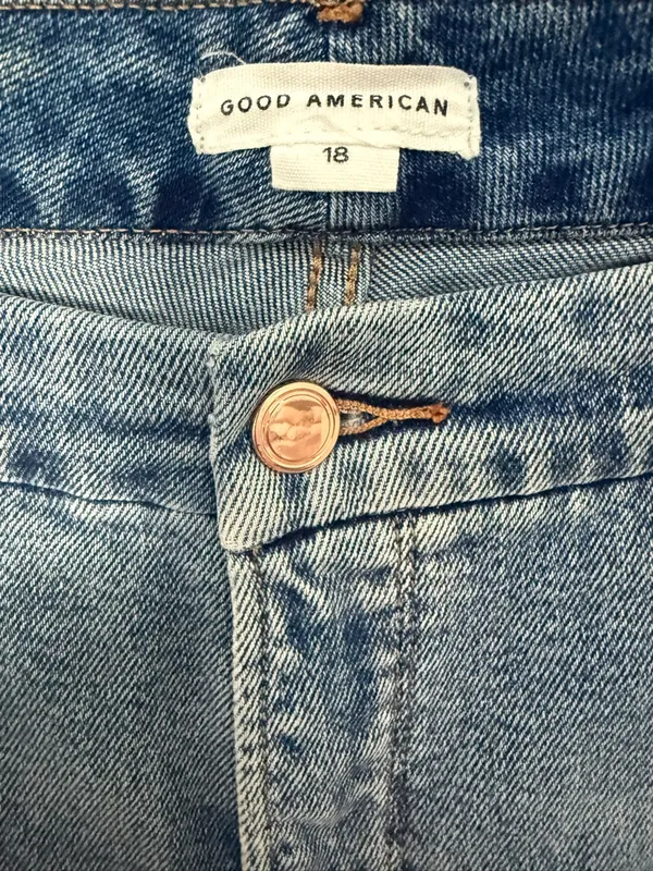 GOOD AMERICAN Good Curve Straight Leg Jeans Distressed Ripped Hem Size 18 - Image 5