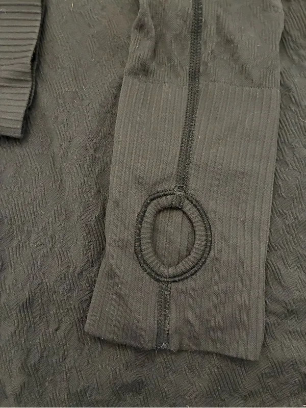 Lululemon Rest Less Pullover Top Women’s 6 Black Long Sleeve Shirt Textured - Image 2