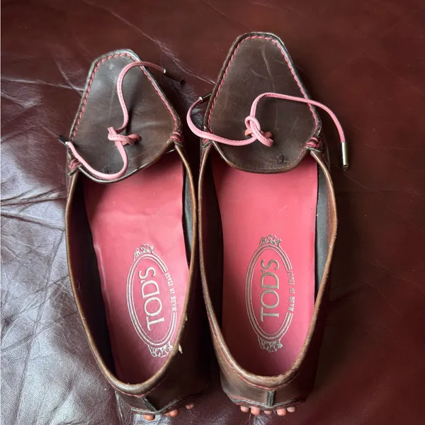 Tod's Brown Loafers with Pink Laces - Image 3