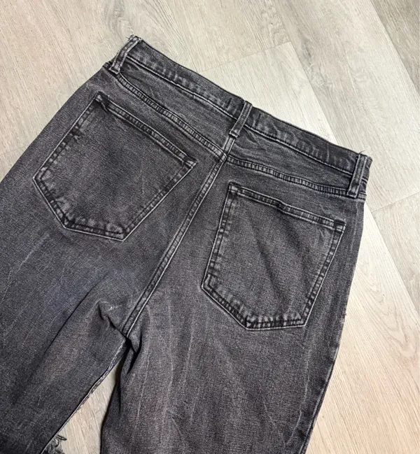 Abercrombie & fitch ultra high rise mom jeans - Image 4
