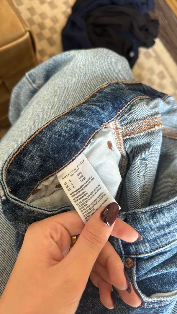 American Eagle Jeans - Image 4