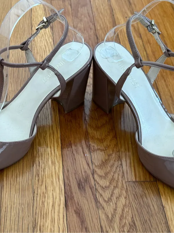 Nine West T-Strap Pointed Toe Block Heel Pumps - Taupe, size 8M evening formal - Image 7