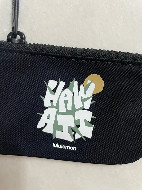 Lululemon NWT Dual Pouch Black Wristlet Keychain Hawaii Graphic - Image 4