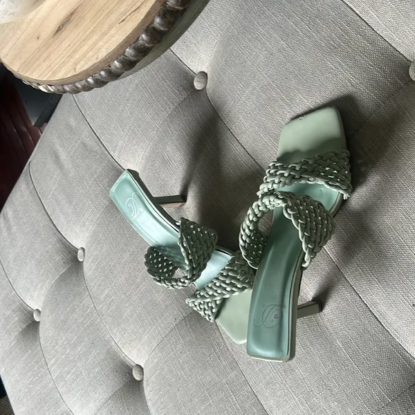D Mint Green Braided Leather Open Toe Slip On Heels Size 5.5 - Image 8