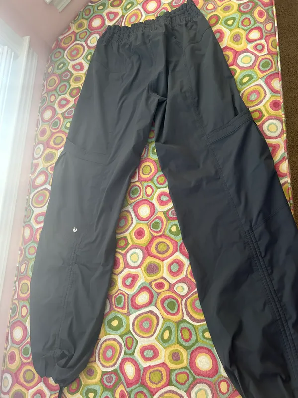 Lululemon joggers - Image 2
