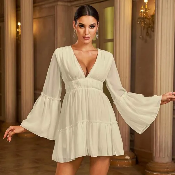 Elegant White Flowy Dress - Image 7