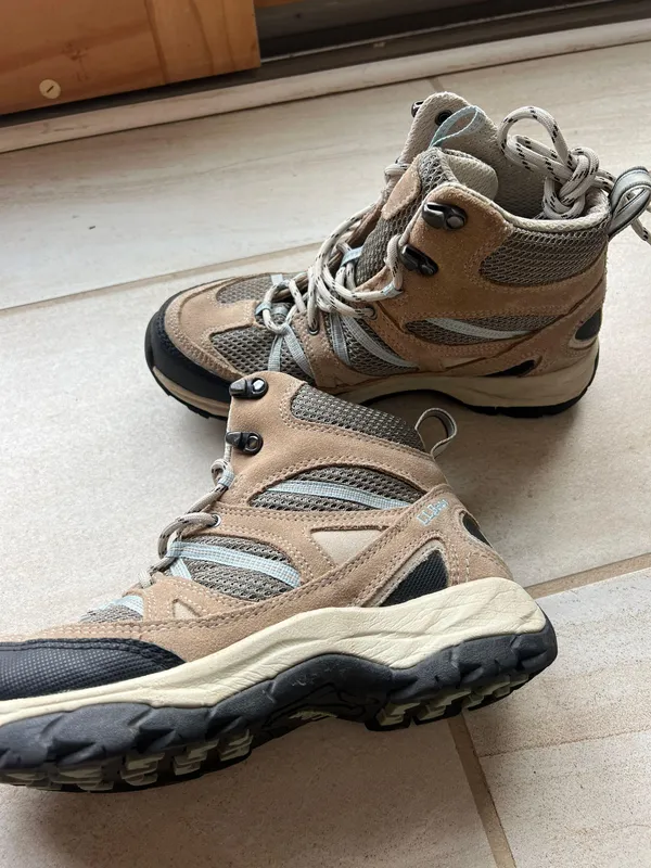 Hiking Boots - Image 7