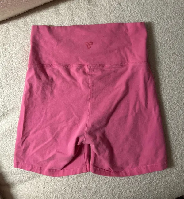 TNA Biker Shorts Aritzia - Image 2