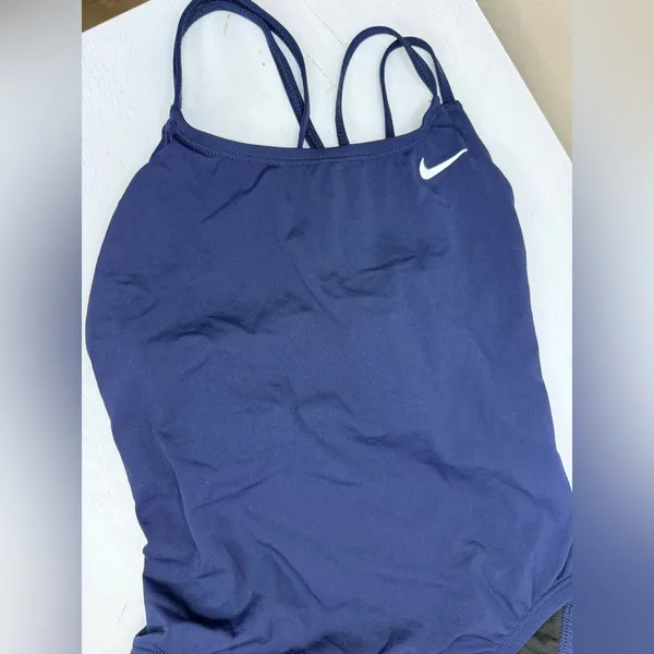 Nike Women's Hydrastrong Solid Spiderback One Piece Navy NWT - Image 6