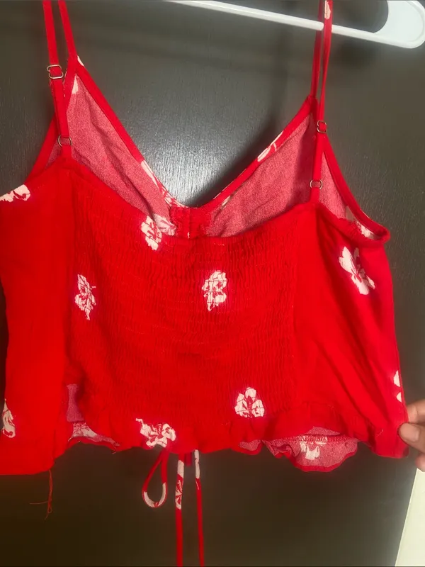 LA Hearts Red Floral Tie-Front Cami Crop Top - Image 7