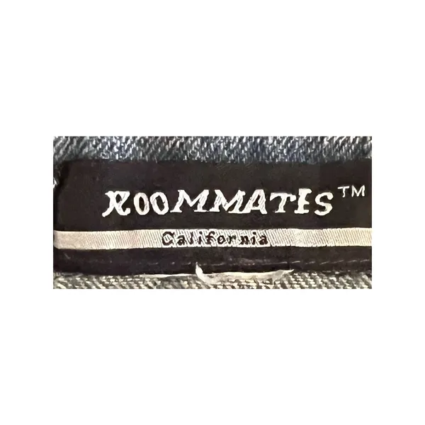 RoomMates California Women's Demin Vest Front Pockets Spike‎ Collar 16 1/2" Long - Image 4