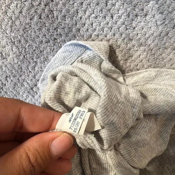 Aerie Women’s XS Gray Ribbed Long Sleeve Henley Snap Button Curved Hem Top #1800 - Image 9