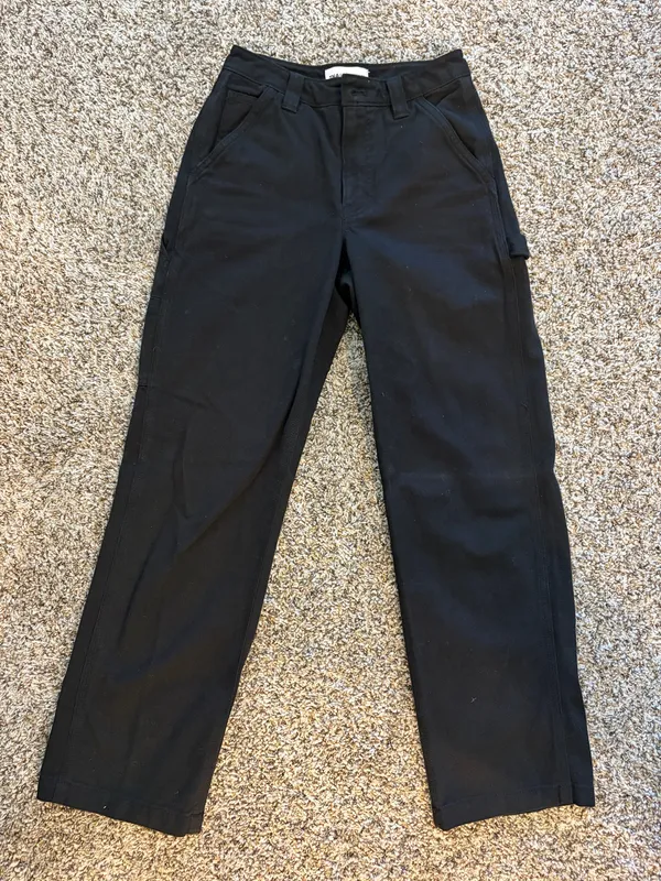 Aritzia TNA Pants Cargo Black - Image 2
