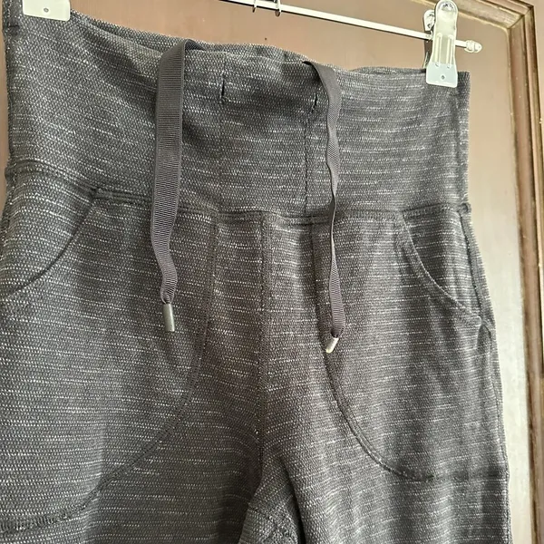 LULULEMON | Skinny Will Drawstring Leggings | Size 4 - Image 3