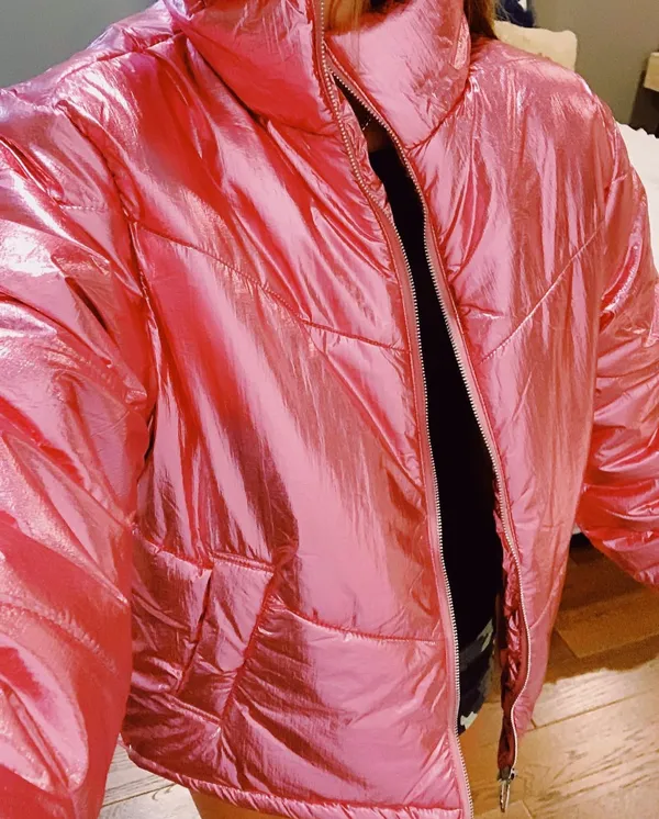Boutique Cropped Pink Puffer Jacket - Image 4