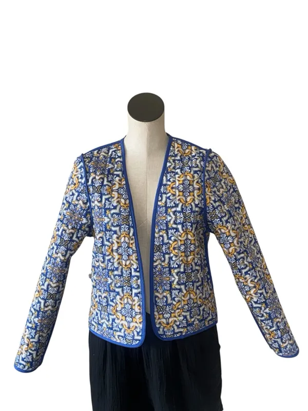 NWOT EXPRESS Reversible Blue Quilted Jacket Floral Tile Print Open Front - Image 2