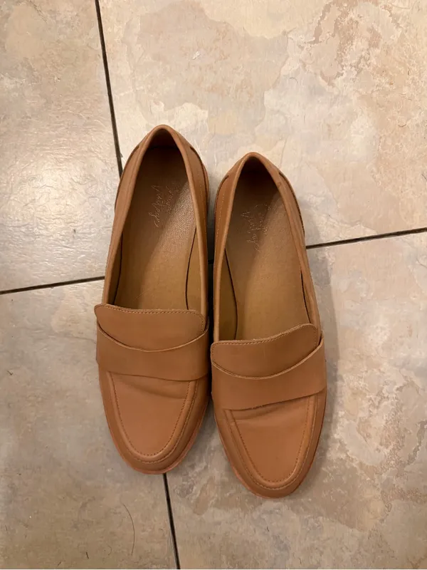 Crown Vintage Women's Tan Slip-On Penny Loafers - Image 4