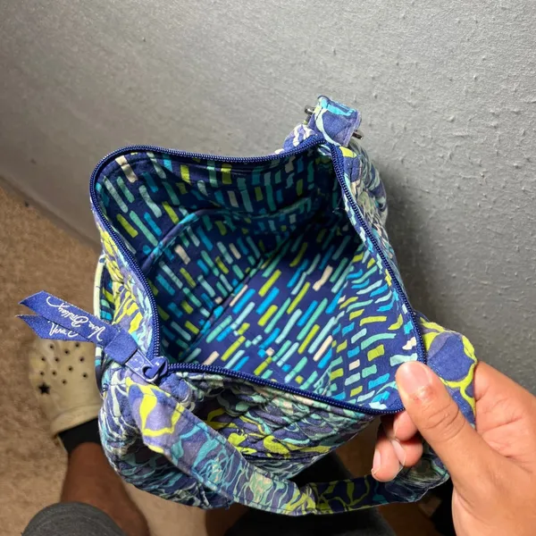 1448 | Vera Bradley Quilted Floral Cotton Adjustable Crossbody Bag Blue Green OS - Image 4
