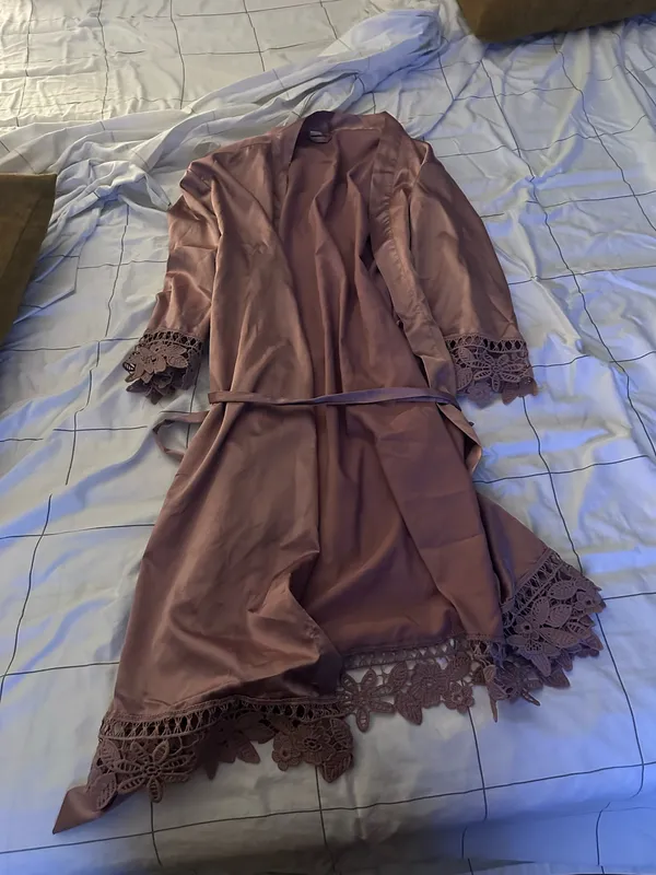 Pink silky robe - Image 3