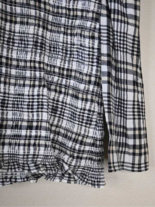 Ann Taylor Women's M Black White Plaid 3/4 Sleeve Smocked Top - Image 6