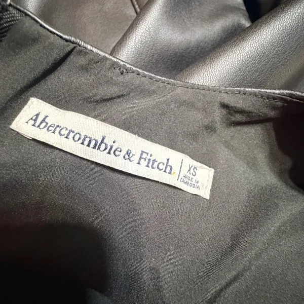 Abercrombie & Fitch Black Faux Leather Sleeveless Mini Dress XS Crew Neck Zip - Image 6
