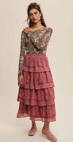 NWT Listicle Kendra Tiered Lace Skirt. Size Medium - Image 3