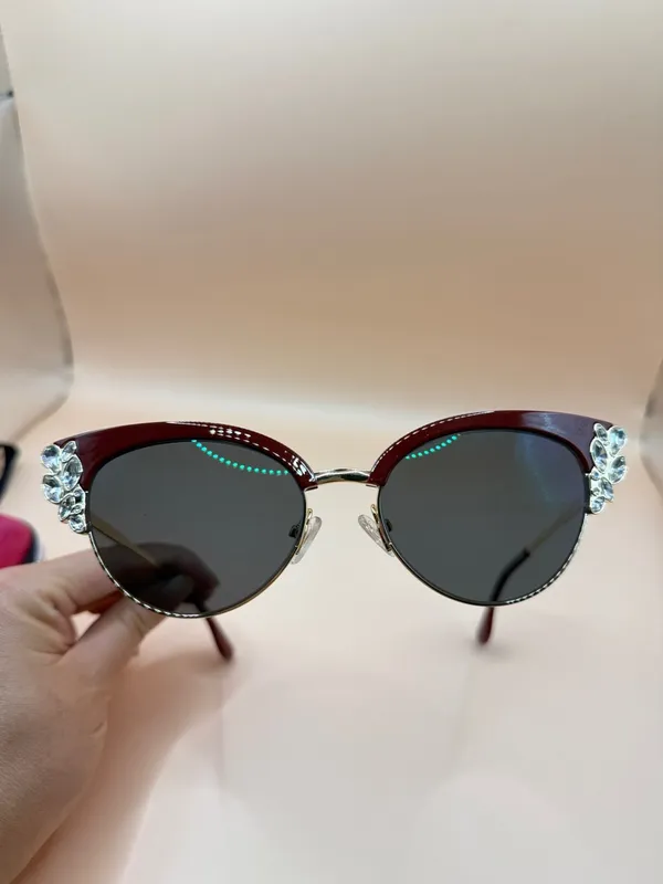 Zeelool Rhinestone Accent Cat - Image 4