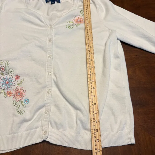 J.G. Hook Cardigan Sweater Womens L White Floral Embroidered Button Front Knit - Image 4