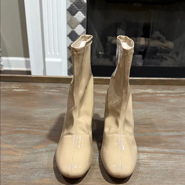Journee Collection Reice Square Toe Block Heel Bootie Tan Size‎ 6.5 NWOB - Image 7