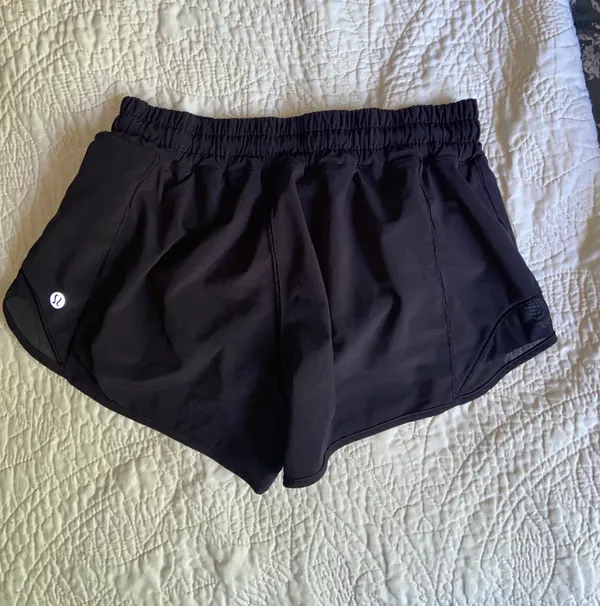 Hotty Hot Short 2.5” - Image 3