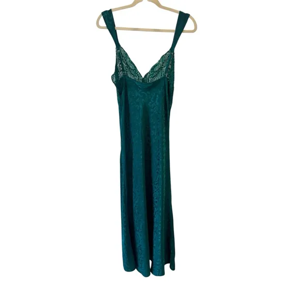 Vintage Victoria’s Secret Emerald Green Lace Sequin Midi Slip‎ Large - Image 2