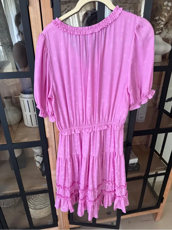 Current Air Gigi mini dress orchid short puff sleeves ruffle textured floral - Image 4