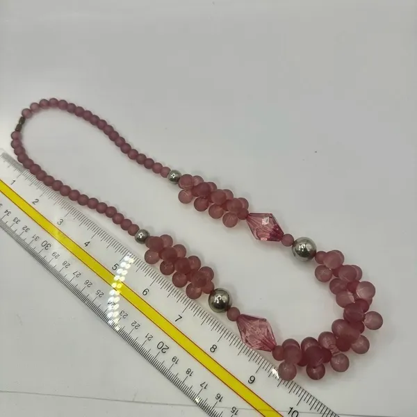 Pink cluster beaded vintage necklace - Image 5
