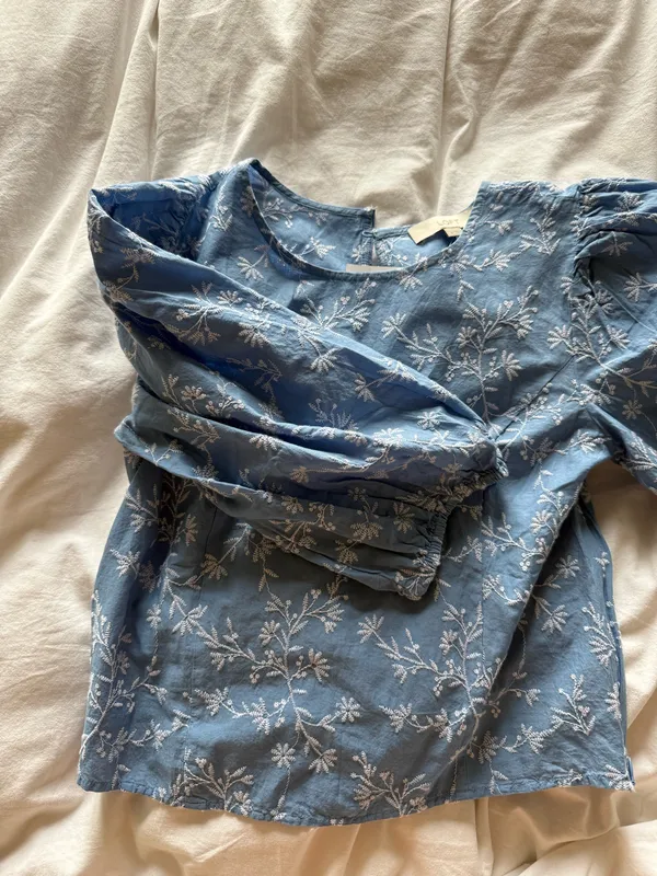 Loft Blue Floral Blouse - Image 4