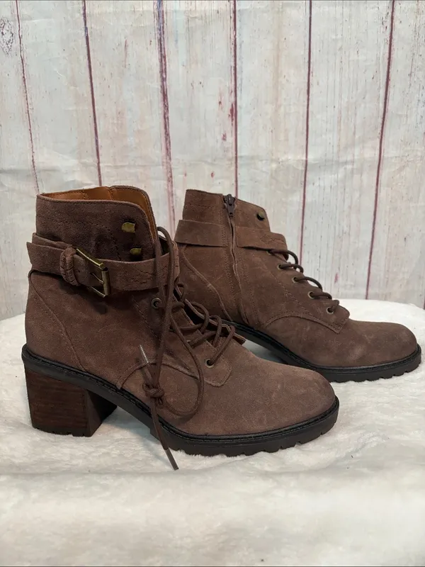 NWOT Zodiac Gemma Booties - Image 6