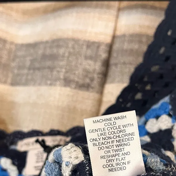 Sincerely Jules Blue‎ Crochet Crop Top Size Medium Blue - Image 7