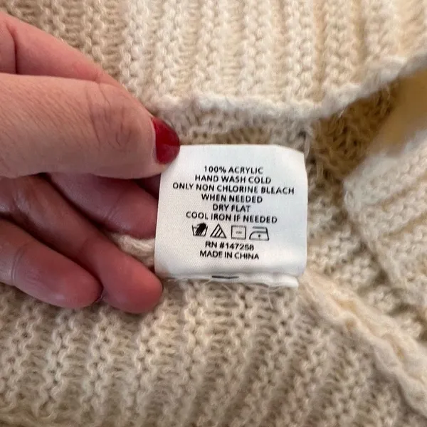 🔥🔥 5/$25 sale 🔥🔥 Simply Southern Cream Cable Knit Cardigan Size Small - Image 9