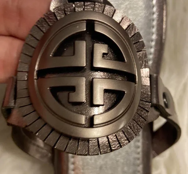 Pierre Dumas Sandals size 9 BNWOT color silver please see all photos - Image 8