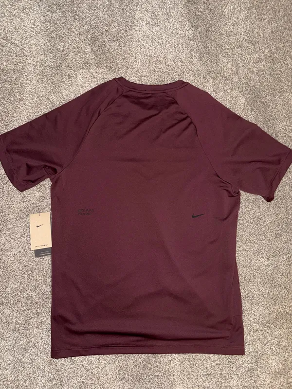Nike A.P.S. Dri-FIT ADV Short-Sleeve Versatile Training Top - Image 3
