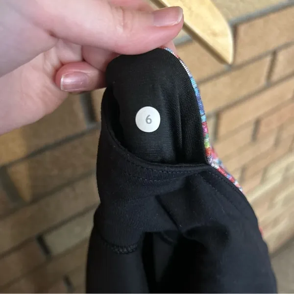 Lululemon Skinny Groove Pant Full-On Luon Black/Prism Petal Multi Revisable - Image 3