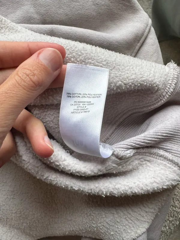 Aritzia TNA Cozy Cropped Fleece Sweatshirt - Image 4