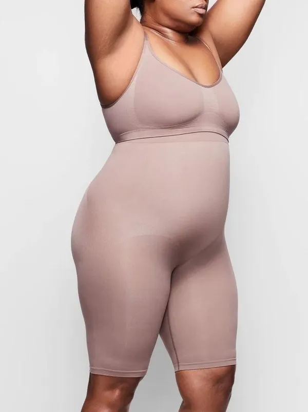 SKIMS Sculpting Above the Knee Shorts in Umber Size XX-Small/X-Small - Image 6