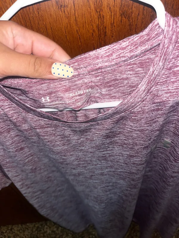 Women’s Under Armour HeatGear shirt - Image 3