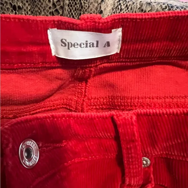 Special A red corduroy pants - Image 3
